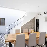 Casa De Bomberos - - 5 Rooms, 2 Kitchen, 2 Terraces, Film Projector, Fibre Net Apartament *