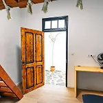 Casa De Bomberos - - 5 Rooms, 2 Kitchen, 2 Terraces, Film Projector, Fibre Net Apartament Chío